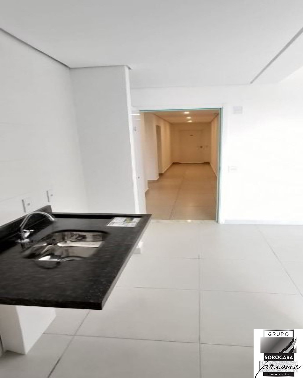 Apartamento com 2 dormitórios à venda, 55 m² por R$ 450.000 