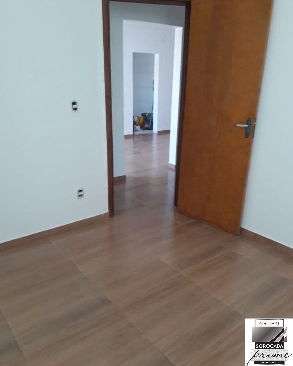 Apartamento com 3 dormitórios à venda, 97 m² por R$ 306.000 