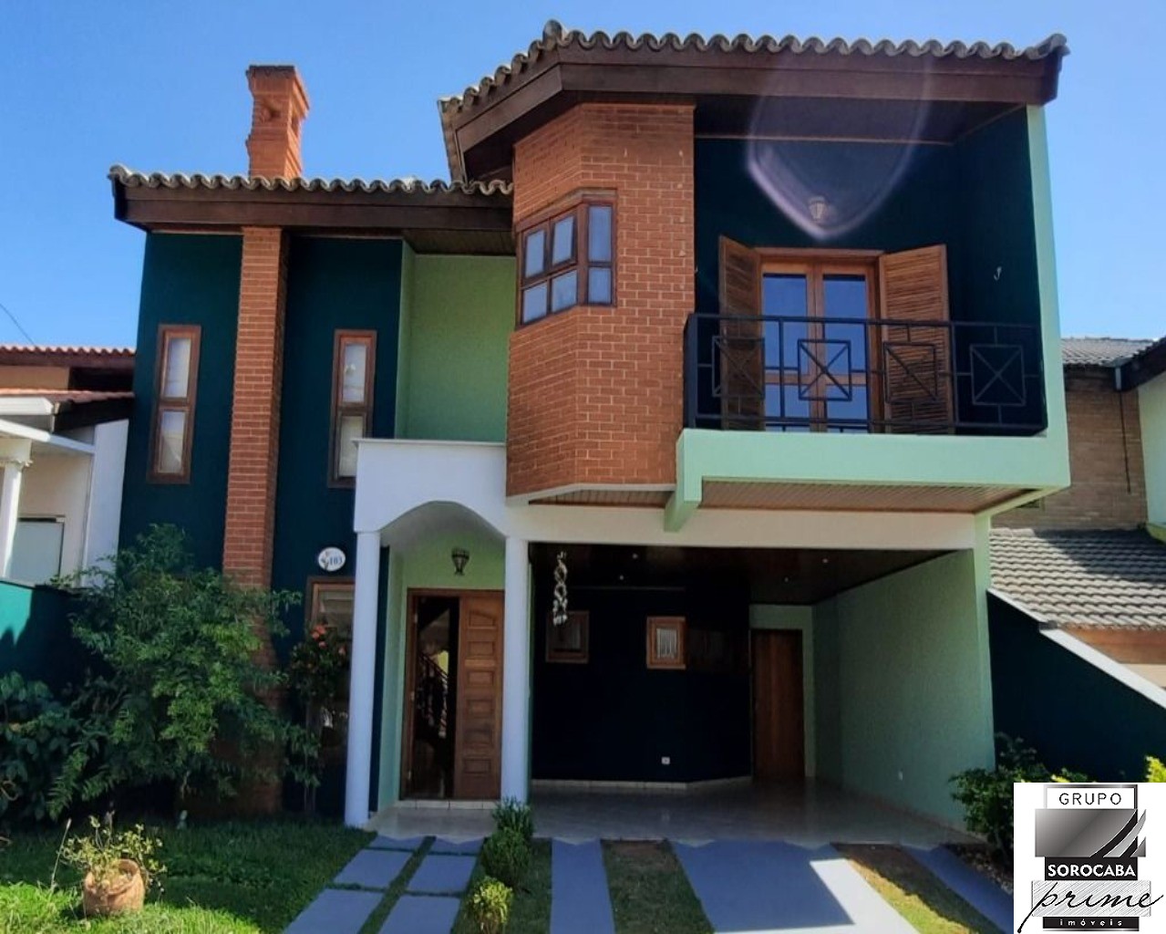 Casa com 3 dormitórios para alugar, 280 m² por R$ 4.400/mês 
