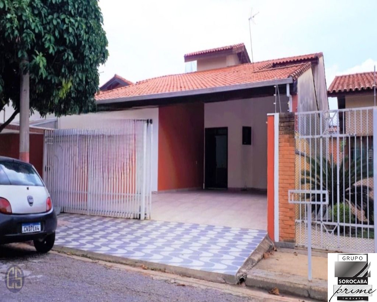 Casa com 3 dormitórios para alugar, 275 m² por R$ 4.300/mês 