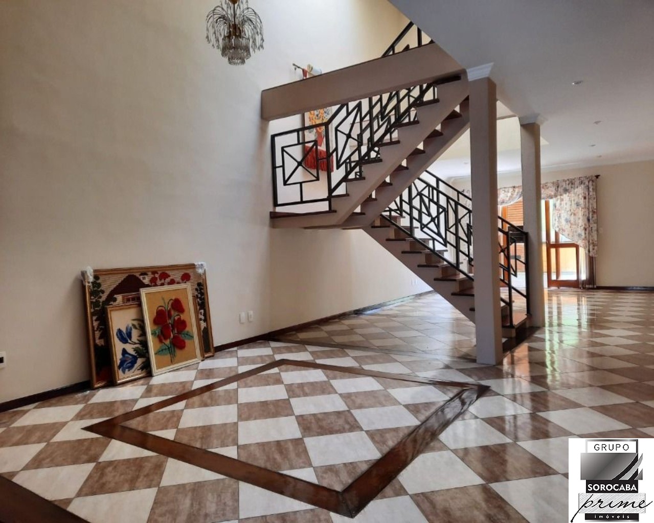 Casa com 3 dormitórios para alugar, 280 m² por R$ 4.400/mês 