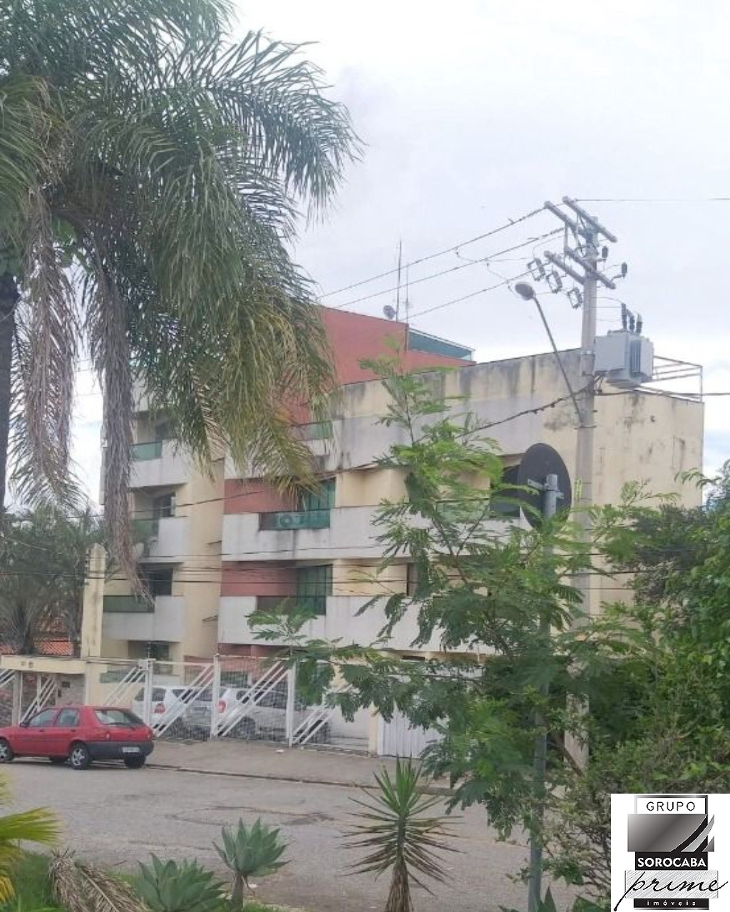 Apartamento com 3 dormitórios à venda, 90 m² por R$ 420.000 
