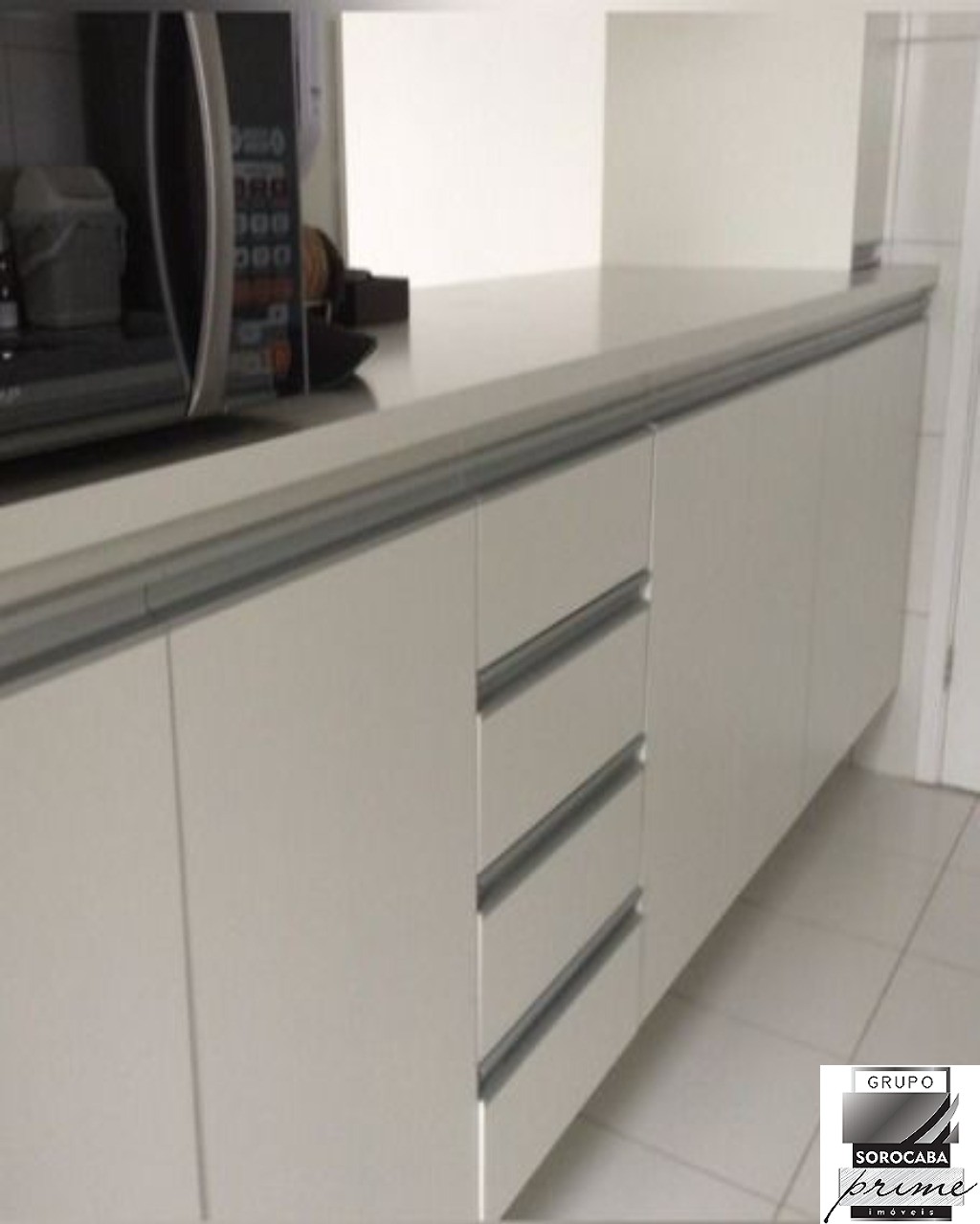 Apartamento com 2 dormitórios à venda, 80 m² por R$ 430.000 