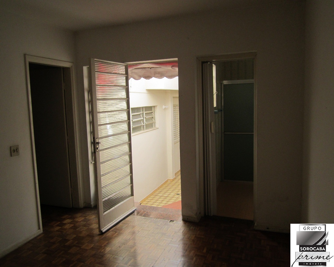 Casa residencial, santa teresinha, locação R$4.500,00.