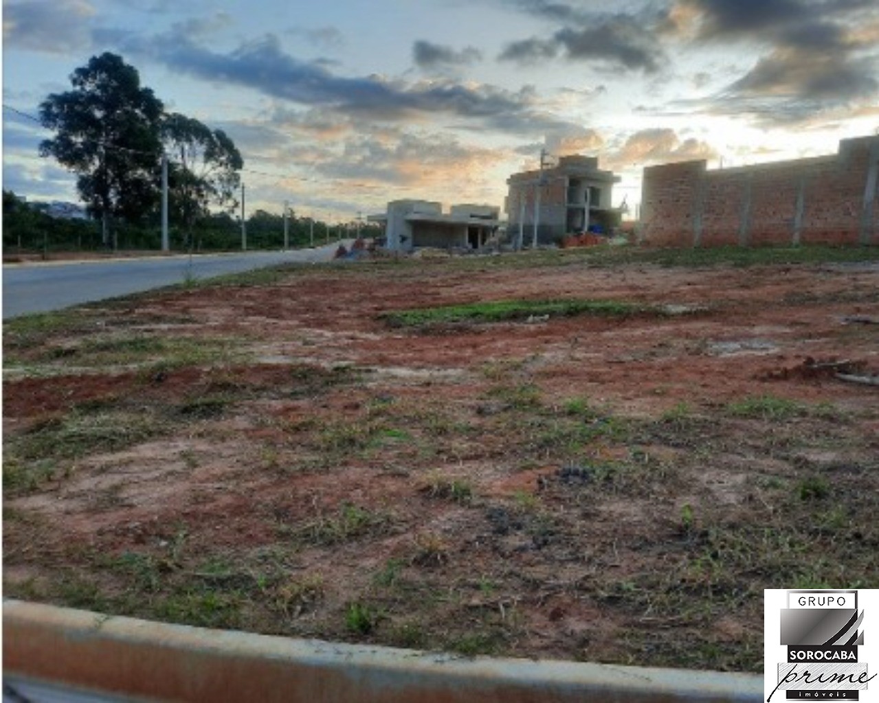 Terreno residencial no condomínio villagio wanel, R$ 285.000
