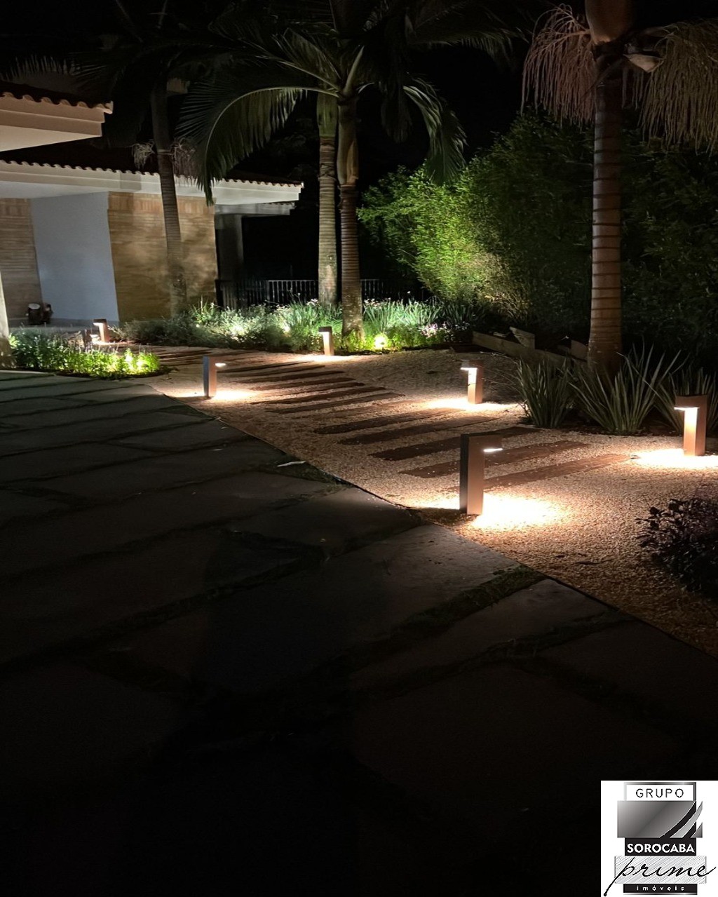 Casa residencial, condomínio lago azul, R$5.200.000,00.