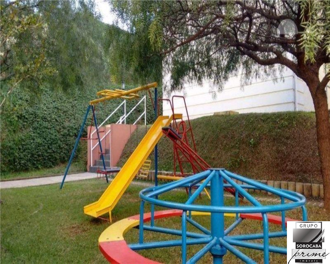 Apartamento com 2 dormitórios à venda, 54 m² por R$ 320.000 