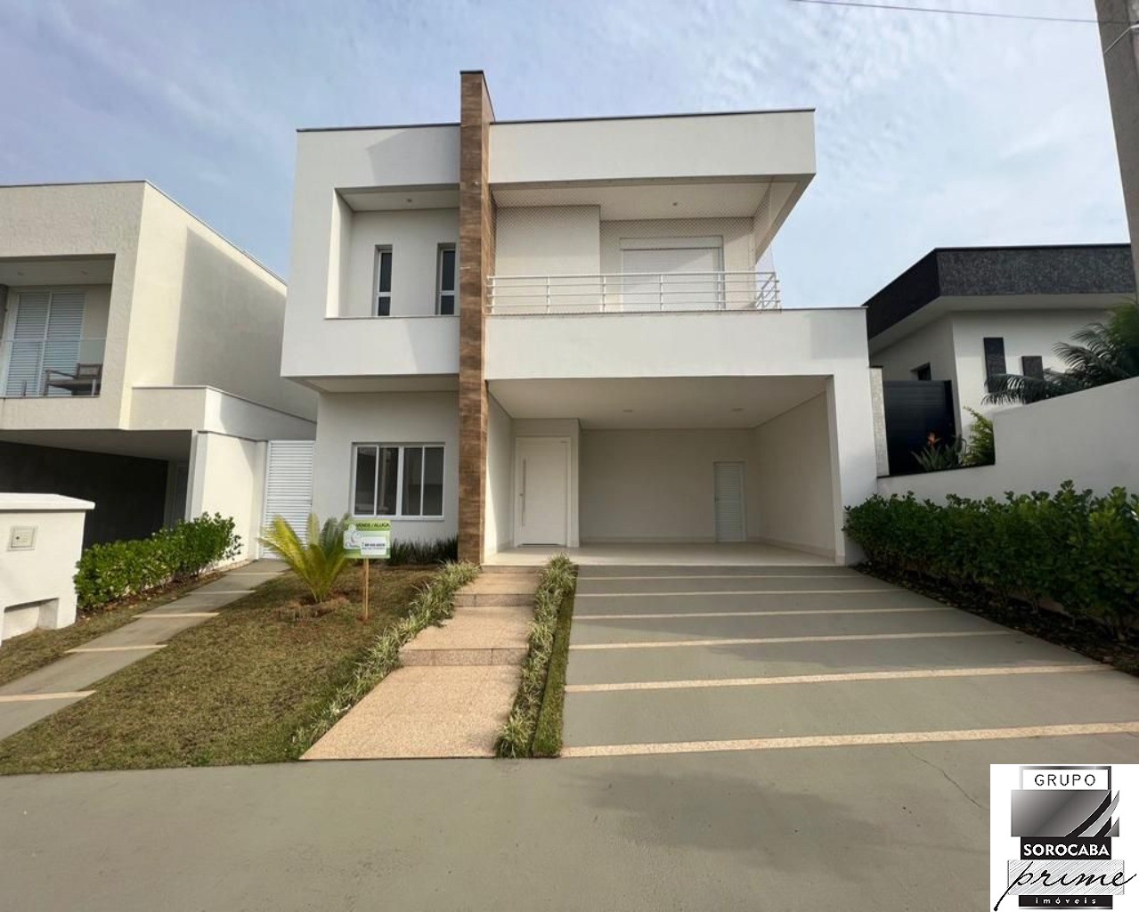 Sobrado com 4 dormitórios à venda, 284 m² por R$ 1.780.000 -