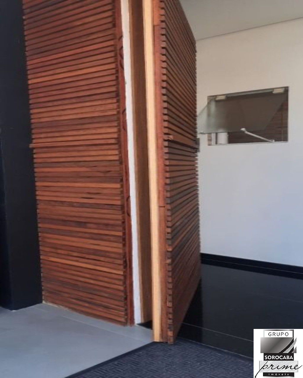 Sobrado com 3 dormitórios à venda, 200 m² por R$ 900.000 - c