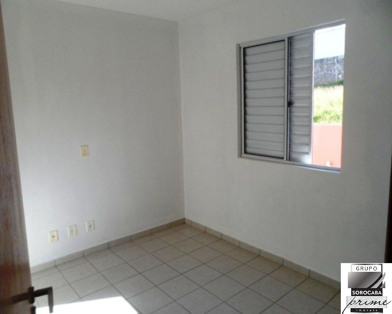 Apartamento com 2 dormitórios à venda, 54 m² por R$ 300.000 
