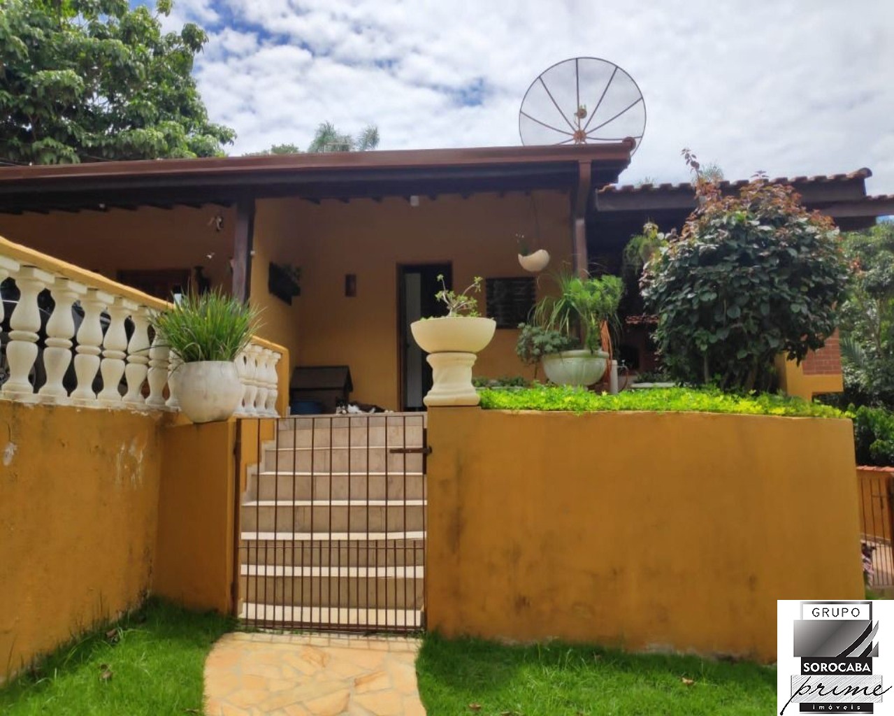 Chácara com 2 dormitórios à venda, 2000 m² por R$ 700.000 - 