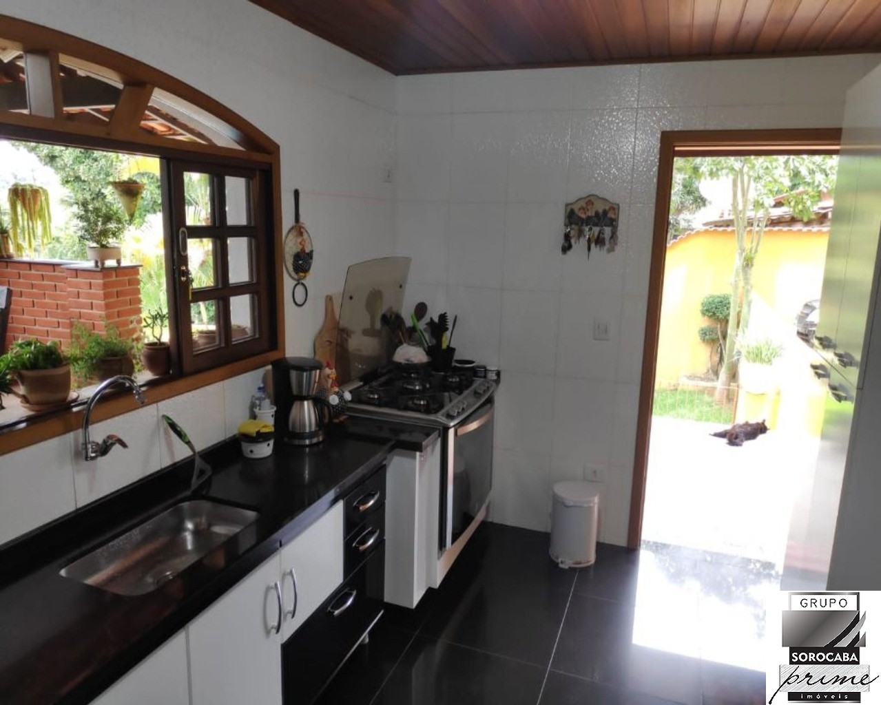Chácara com 2 dormitórios à venda, 2000 m² por R$ 700.000 - 