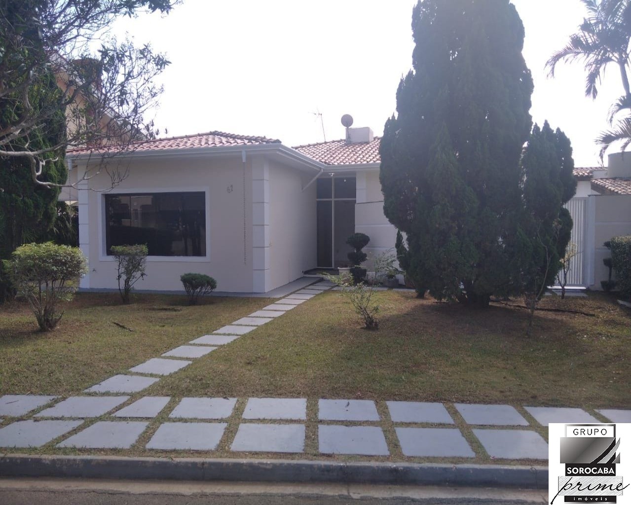Casa no residencial village d ' avignon., R$1.100.000,00.