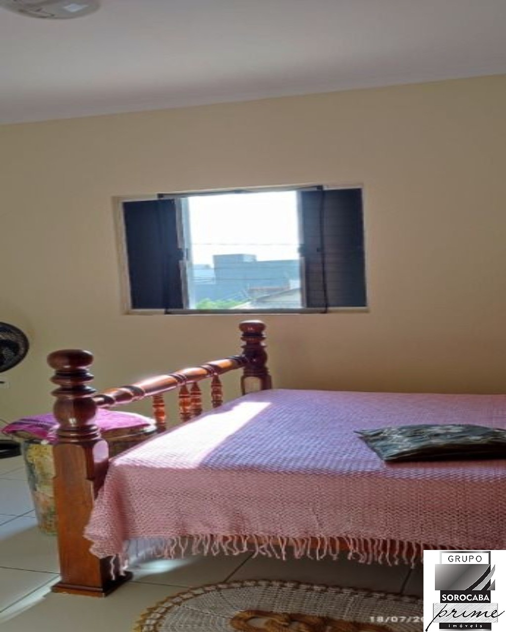 Sobrado com 2 dormitórios à venda, 67 m² por R$ 385.000 - ja