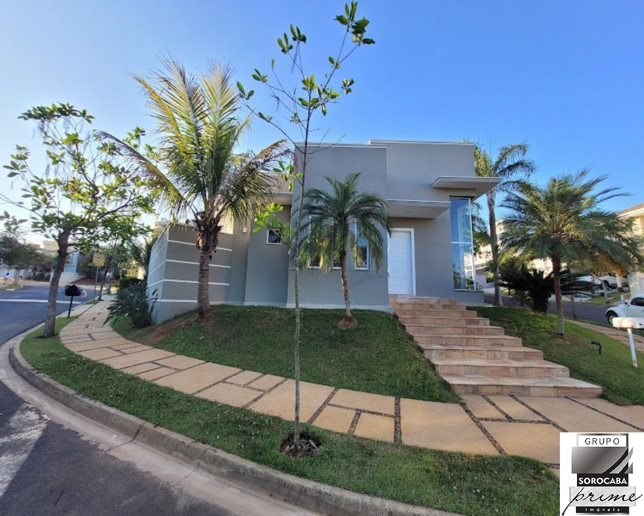 Casa com 3 dormitórios à venda, 300 m² por R$ 1.780.000 - co