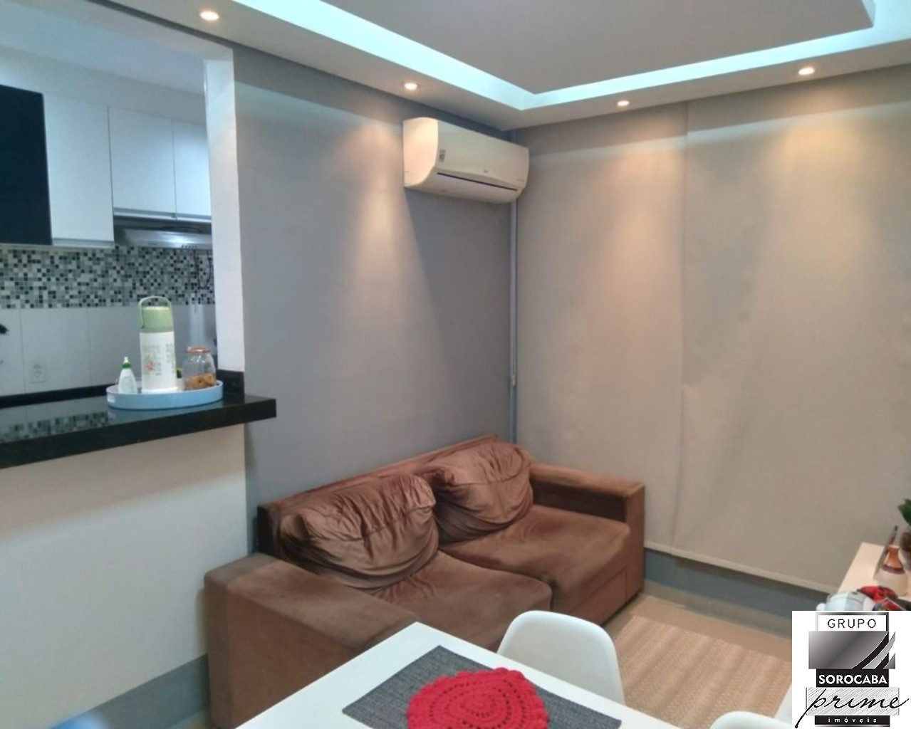 Apartamento com 2 dormitórios à venda, 47 m² por R$ 205.000 