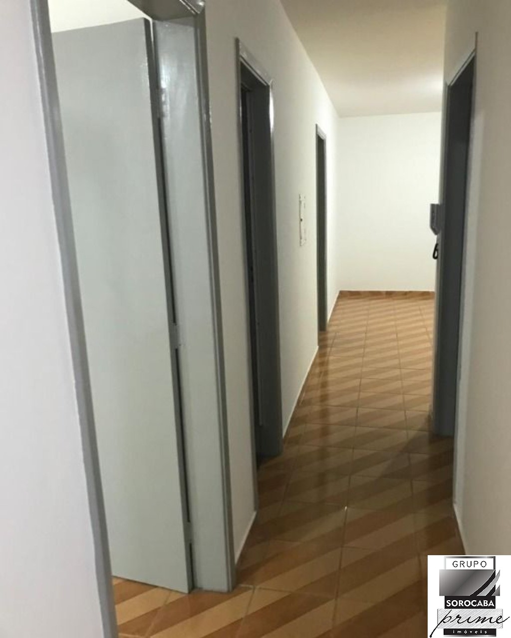 Apartamento com 3 dormitórios à venda, 83 m² por R$ 225.000 