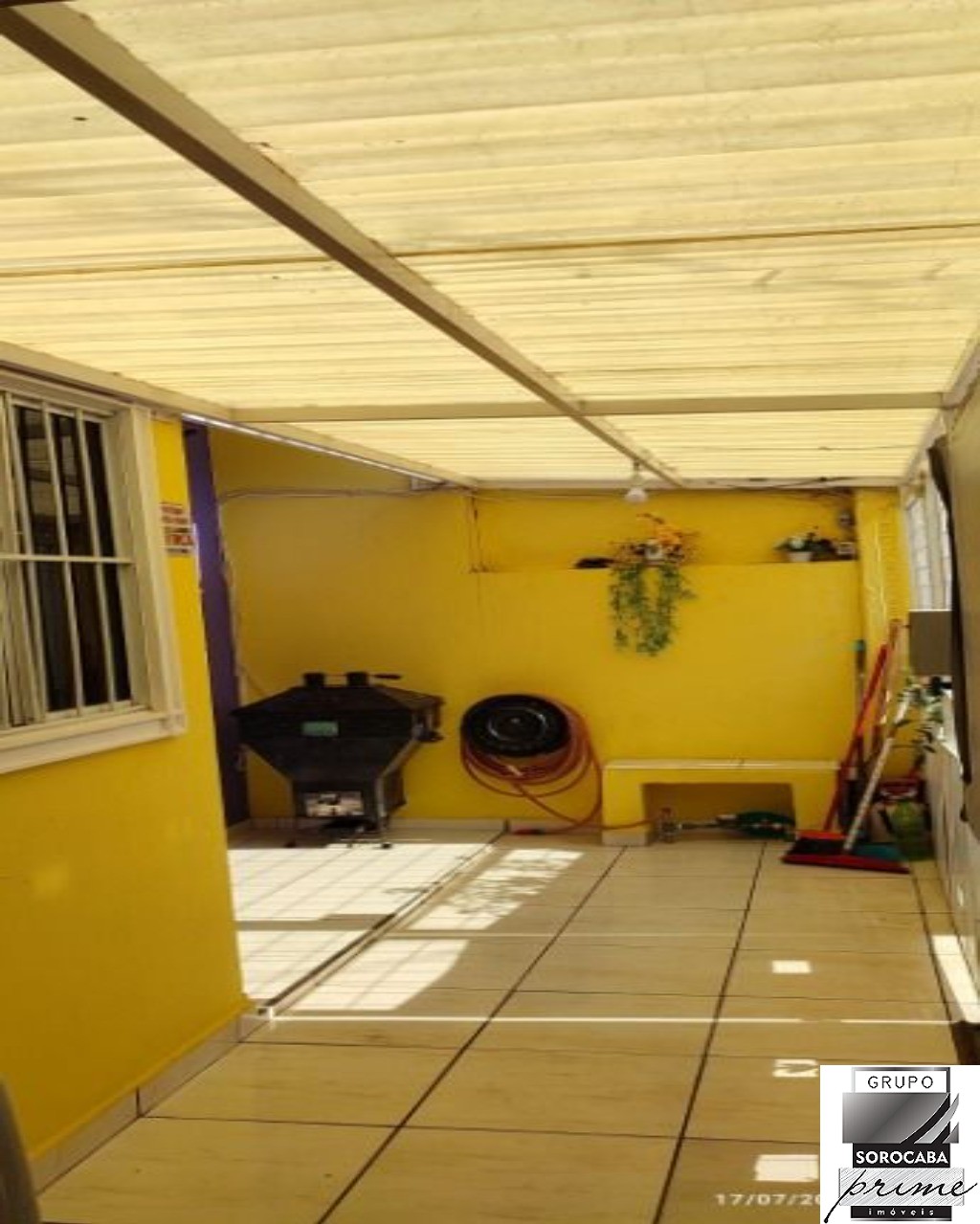 Sobrado com 2 dormitórios à venda, 67 m² por R$ 385.000 - ja