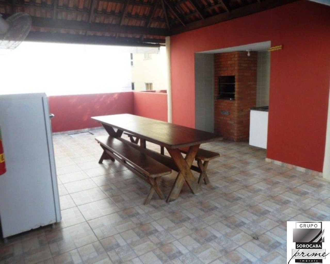 Apartamento com 2 dormitórios à venda, 54 m² por R$ 300.000 