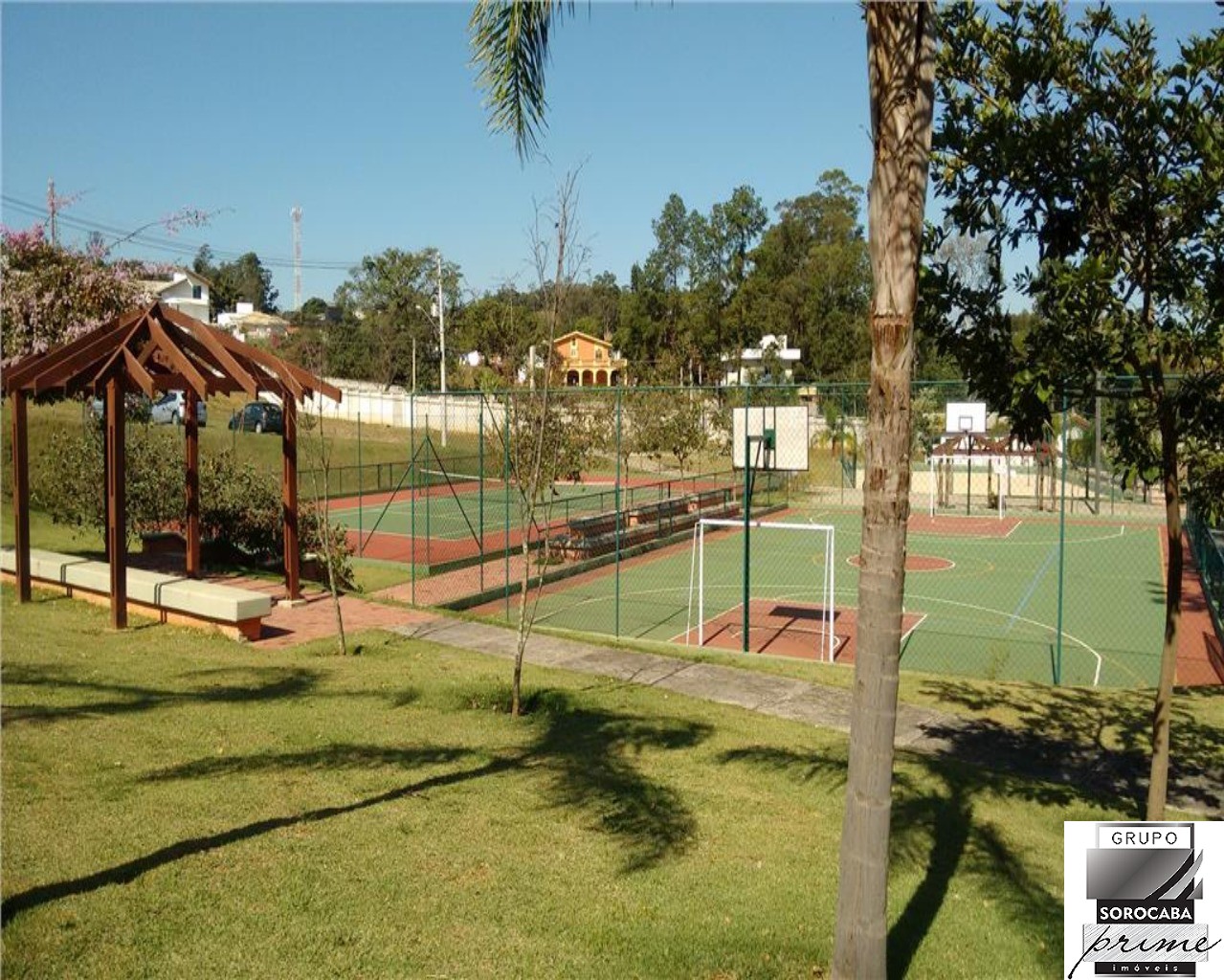 Casa com 3 dormitórios à venda, 220 m² por R$ 1.690.000 - co