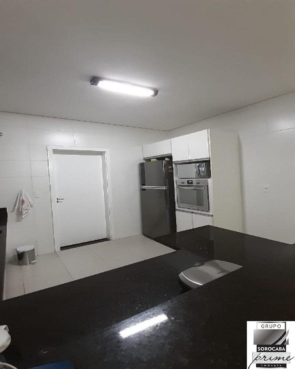 Sobrado com 3 dormitórios à venda, 230 m² por R$ 1.290.000 -