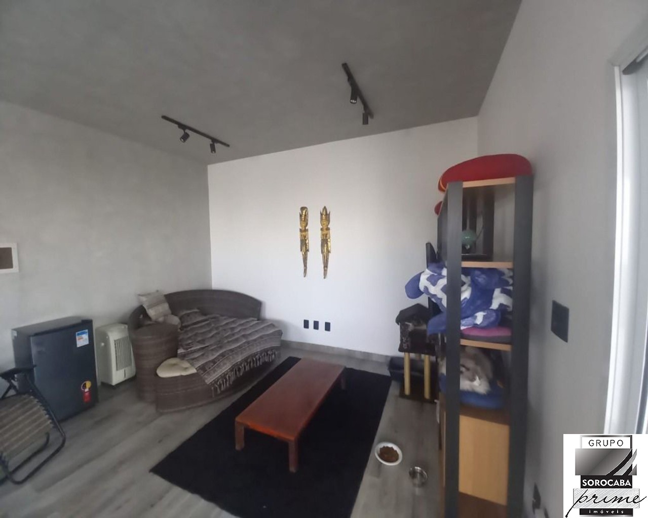 Apartamento com 3 dormitórios para alugar, 232 m² por R$ 6.1