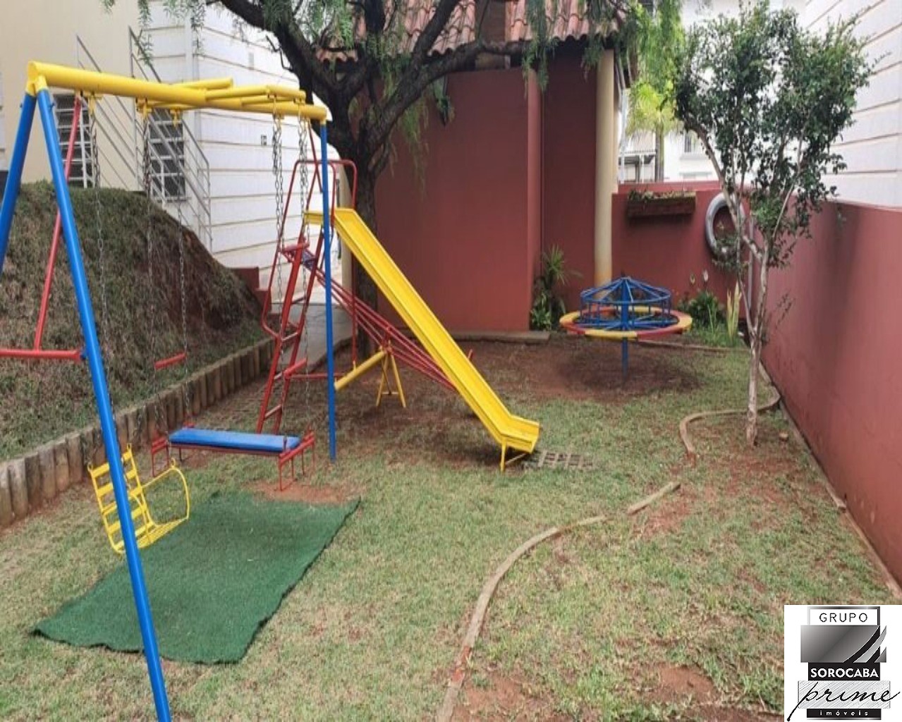 Apartamento com 2 dormitórios à venda, 54 m² por R$ 285.000 