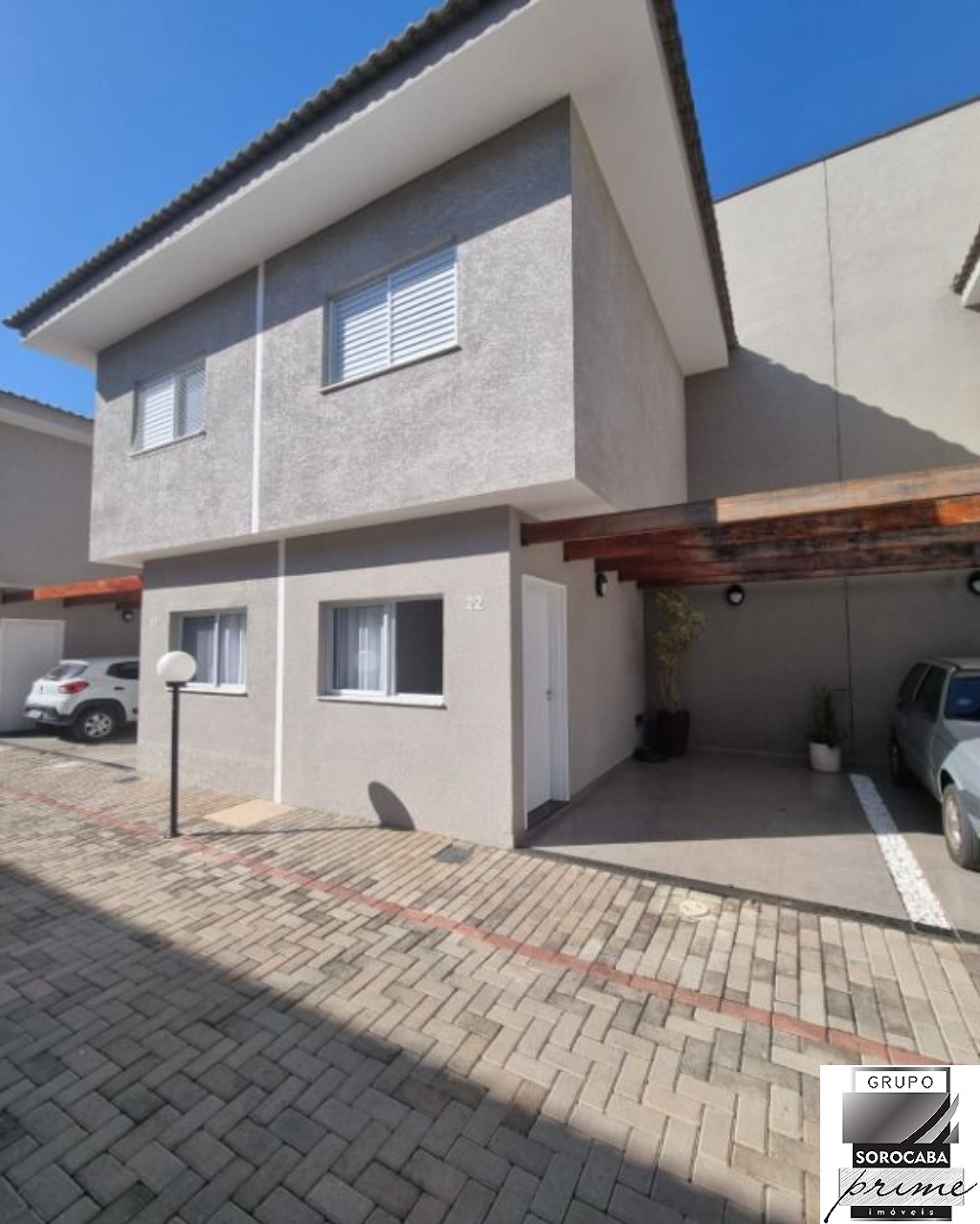 Sobrado com 2 dormitórios à venda, 60 m² por R$ 320.000 - vi