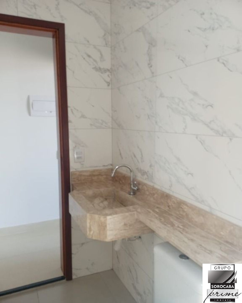 Casa com 3 dormitórios à venda, 105 m² por R$ 535.000 - resi