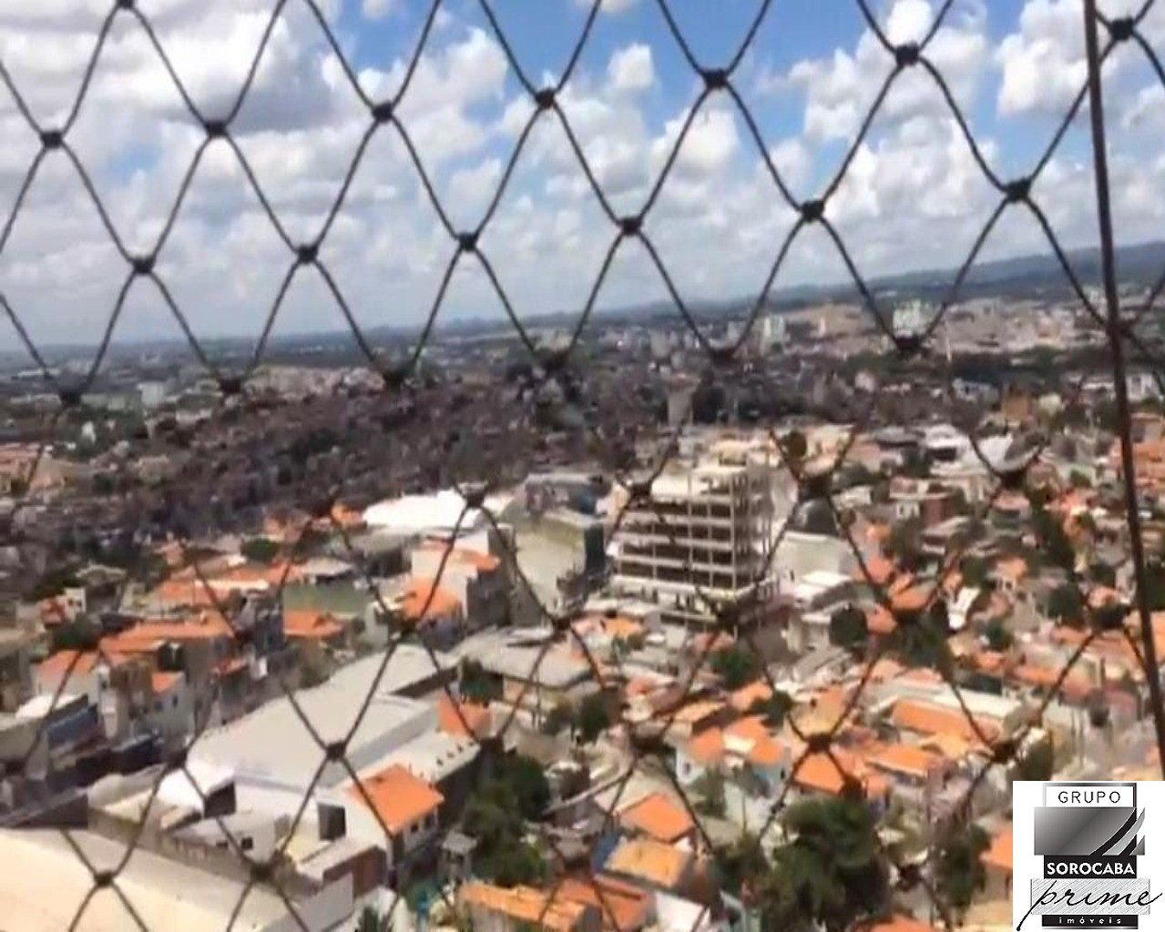 Apartamento com 3 dormitórios à venda, 88 m² por R$ 360.000 