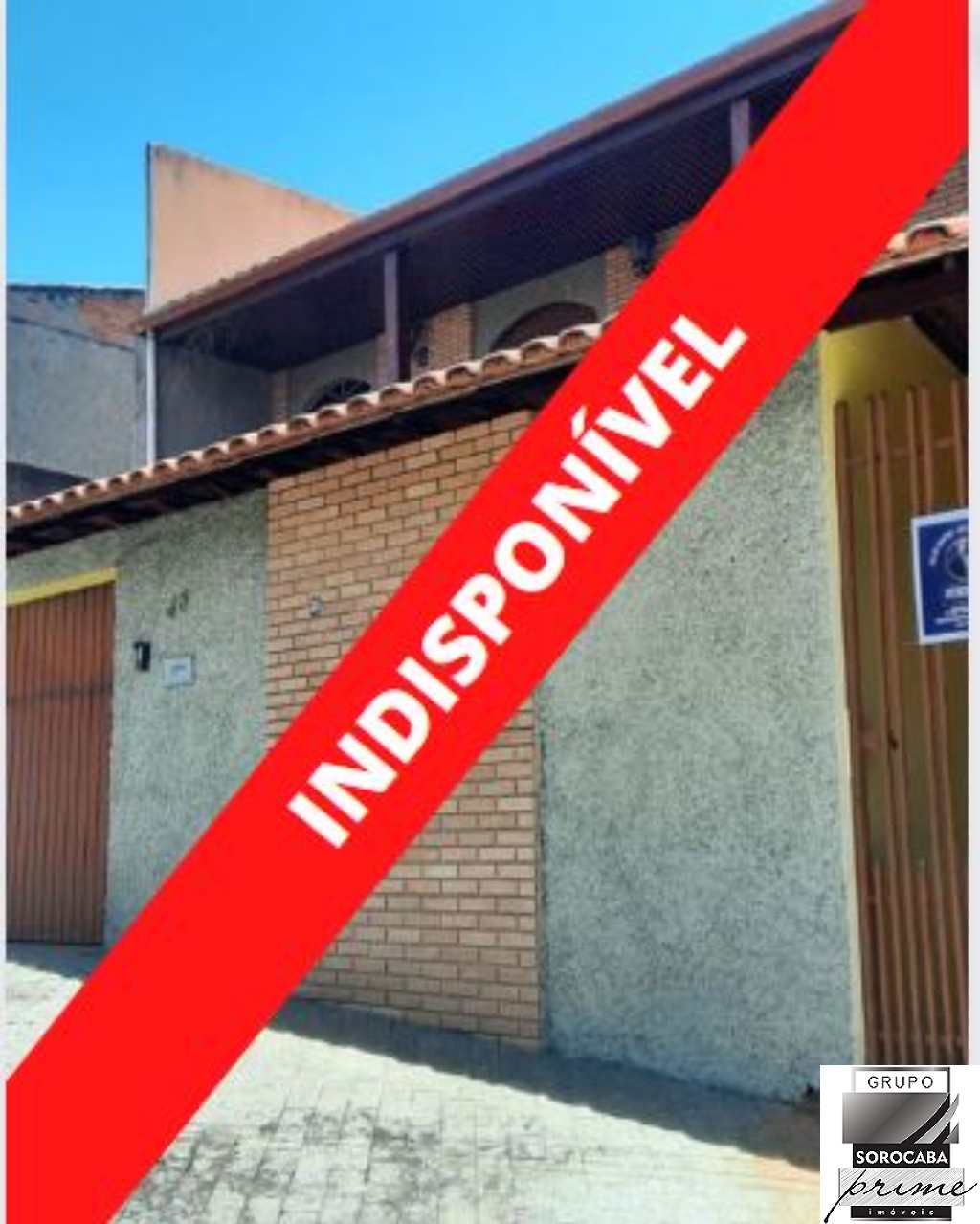 Sobrado com 3 dormitórios à venda, 223 m² por R$ 700.000 - j