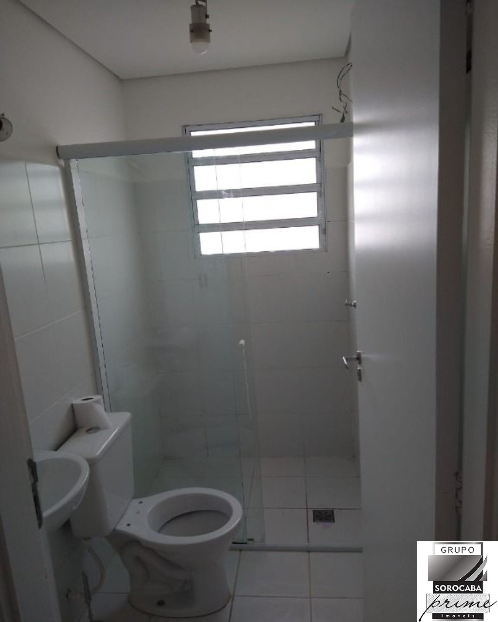 Apartamento com 2 dormitórios à venda, 50 m² por R$ 200.000 