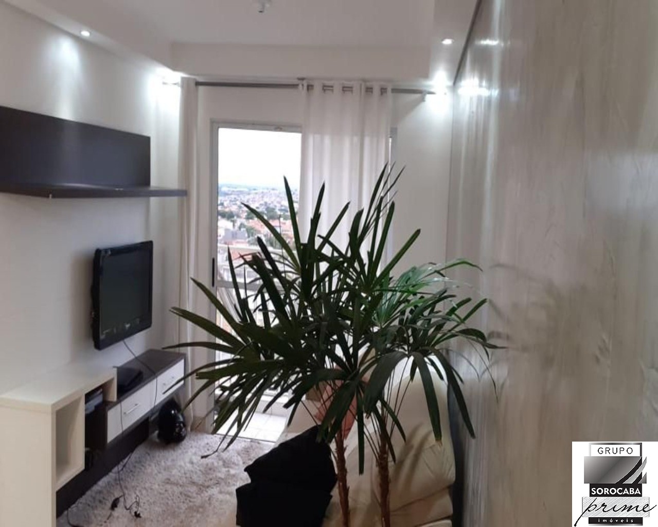 Apartamento com 2 dormitórios à venda, 52 m² por R$ 280.000 