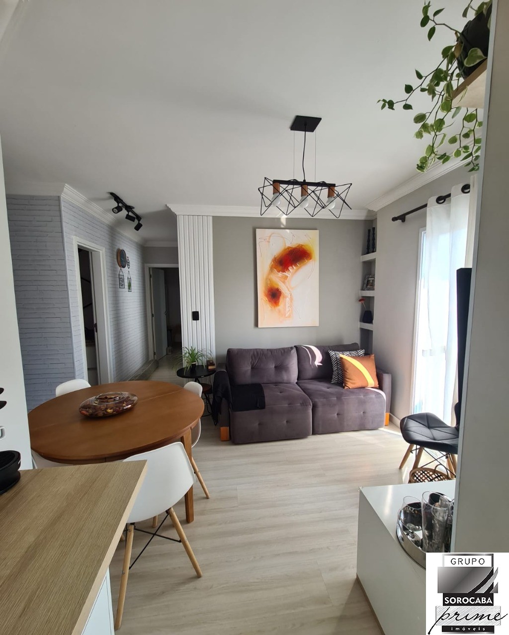 Apartamento com 2 dormitórios à venda, 63 m² por R$ 280.000 