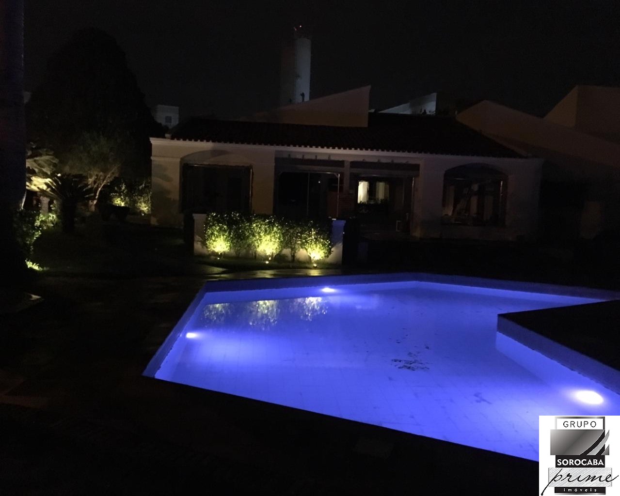 Casa com 5 dormitórios à venda, 1000 m² por R$ 5.900.000 - p