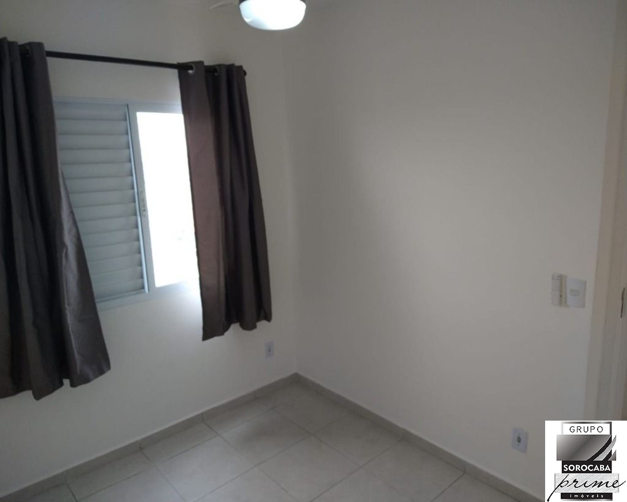 Apartamento com 2 dormitórios à venda, 50 m² por R$ 200.000 