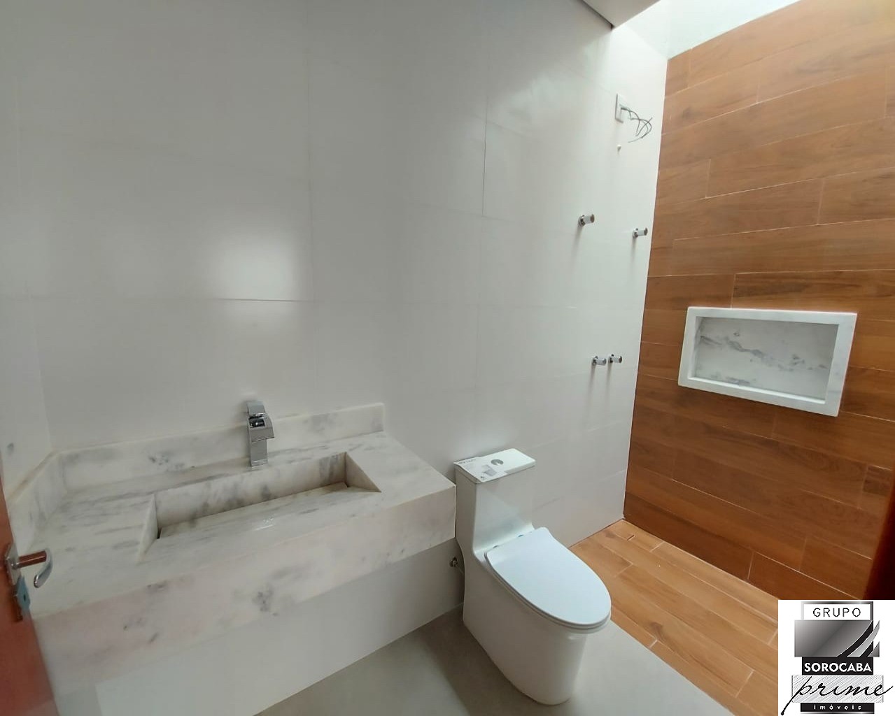 Casa com 3 dormitórios à venda, 161 m² por R$ 1.000.000 - co