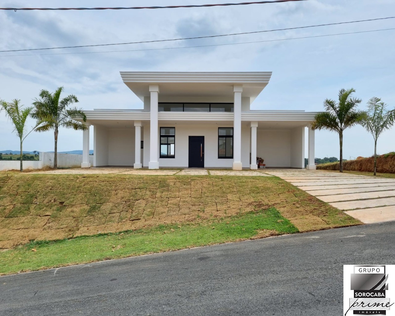 Casa com 3 dormitórios à venda, 250 m² por R$ 1.290.000 - co