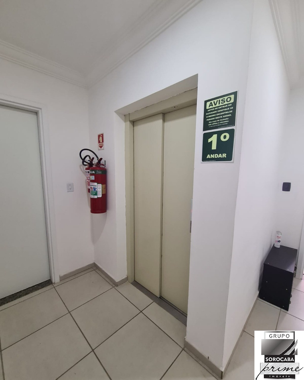 Apartamento com 2 dormitórios à venda, 63 m² por R$ 280.000 