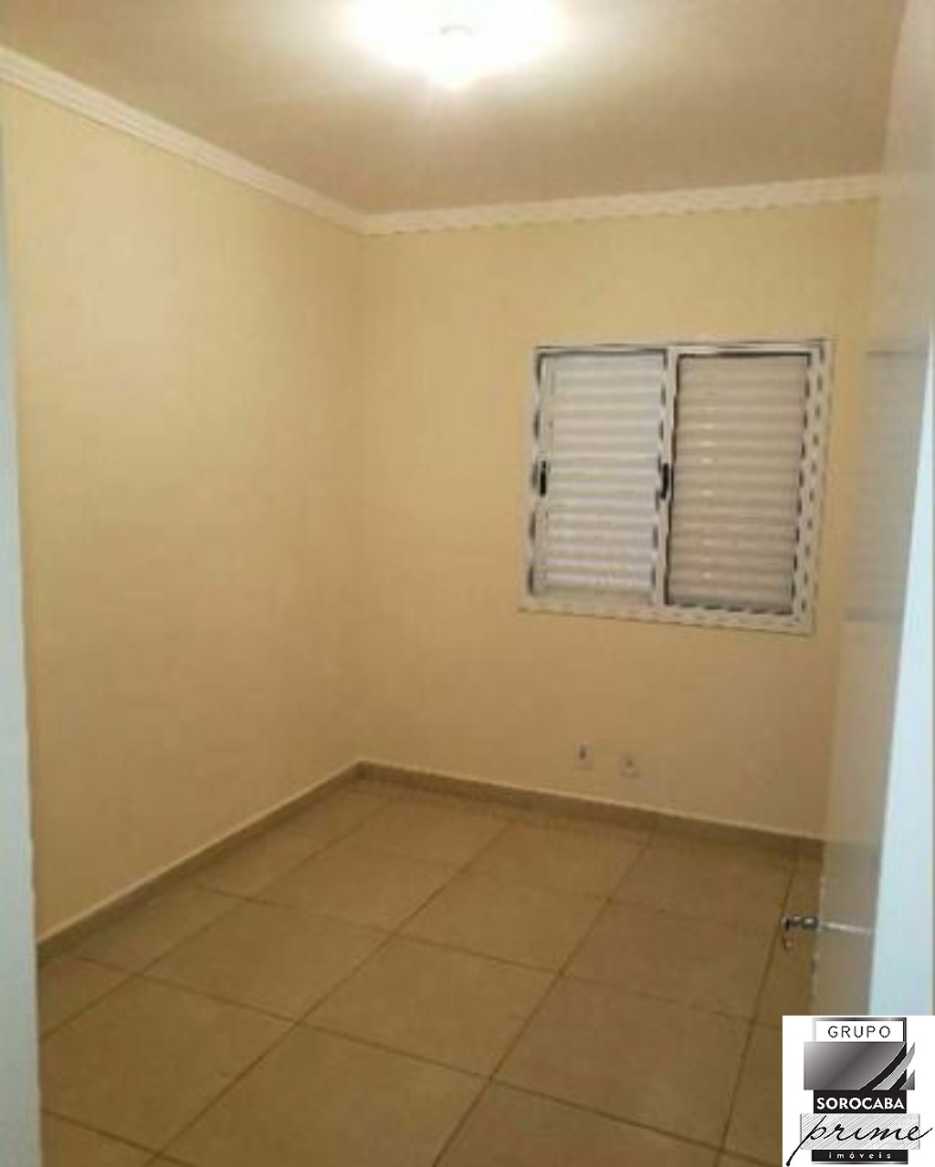 Apartamento com 2 dormitórios à venda, 51 m² por R$ 245.000 