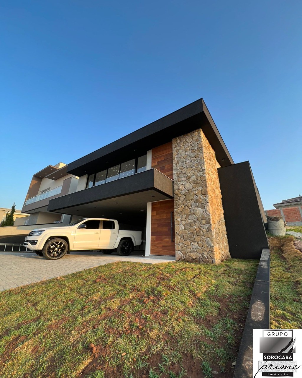 Sobrado com 3 dormitórios à venda, 237 m² por R$ 1.690.000 -