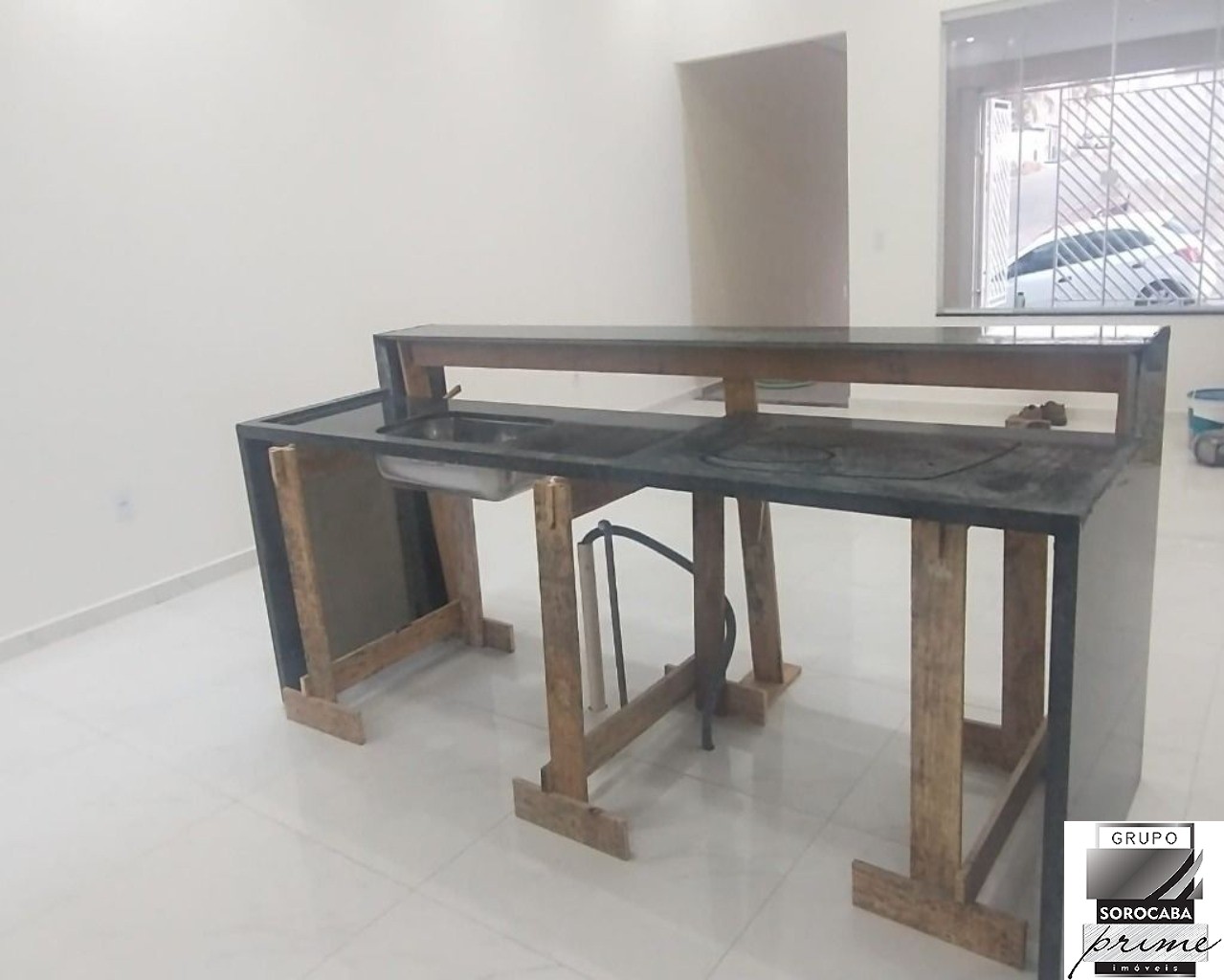 Casa com 2 dormitórios à venda, 114 m² por R$ 470.000 - parq