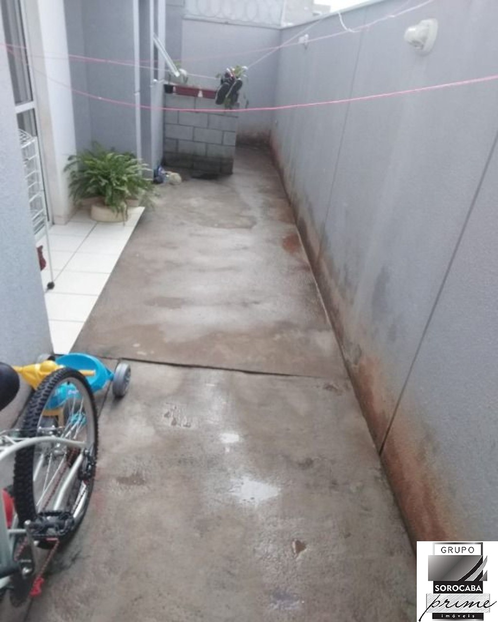 Apartamento com 2 dormitórios para alugar, 50 m² por R$ 900/
