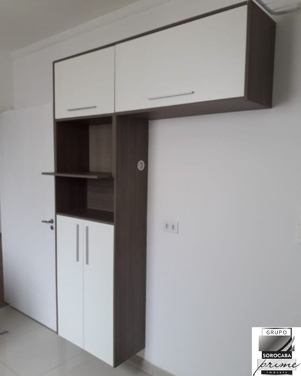 Apartamento com 2 dormitórios à venda, 50 m² por R$ 200.000 