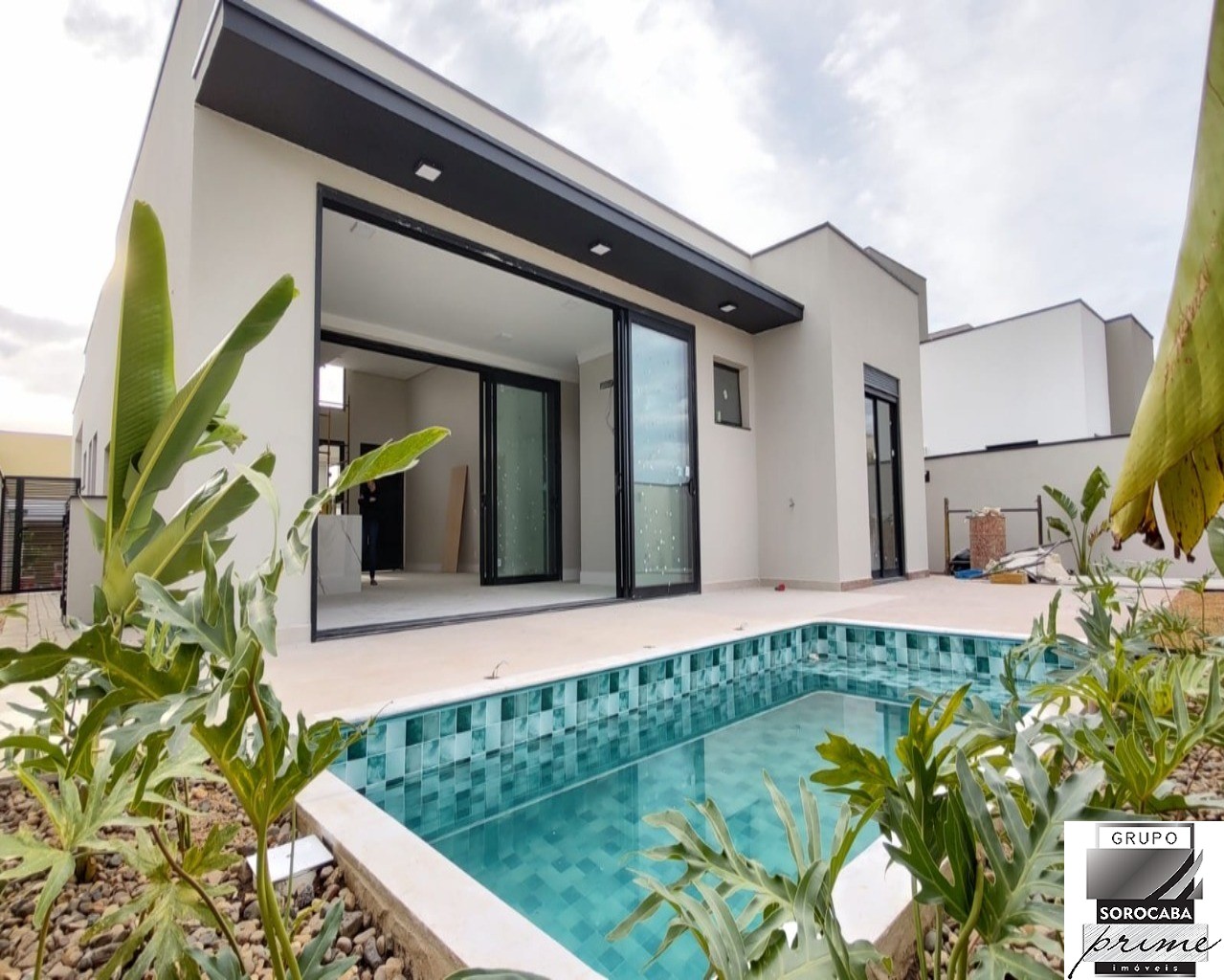 Casa com 4 dormitórios à venda, 258 m² por R$ 2.050.000 - al