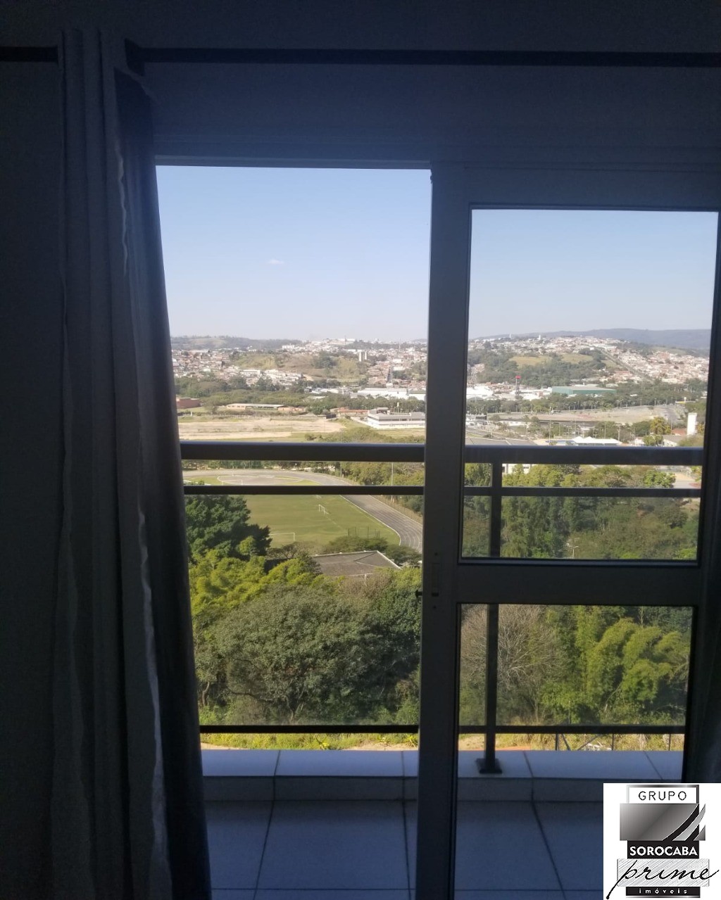 Apartamento com 2 dormitórios à venda, 57 m² por R$ 299.000 