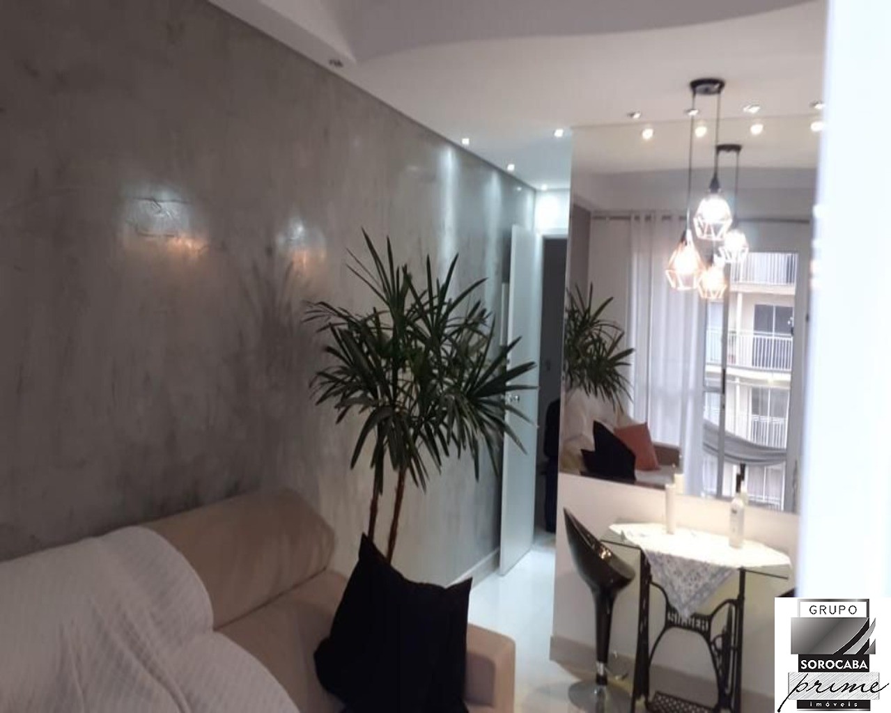 Apartamento com 2 dormitórios à venda, 52 m² por R$ 280.000 