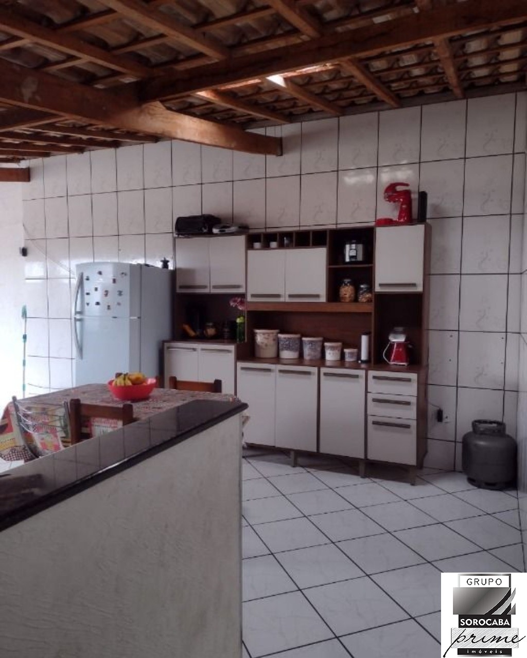 Sobrado com 3 dormitórios à venda, 190 m² por R$ 230.000 - j