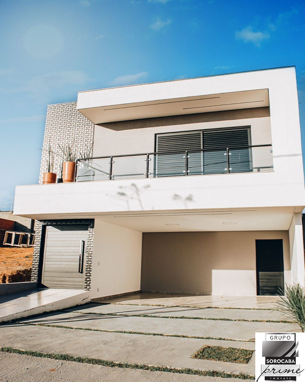Casa c/3 dormitórios 154m² por 650.000 em condomínio villagi