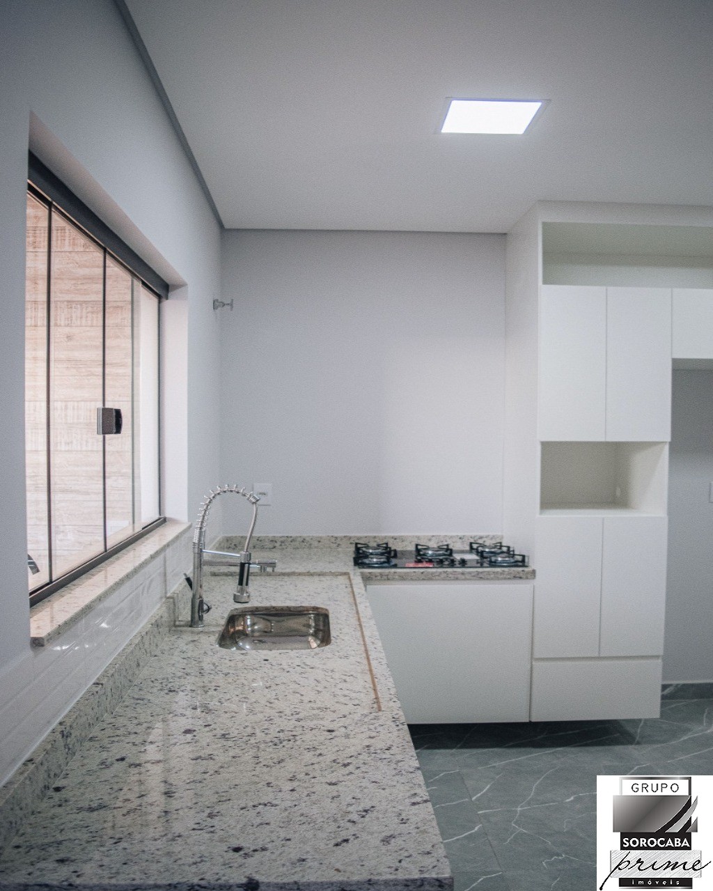 Casa c/3 dormitórios 154m² por 650.000 em condomínio villagi